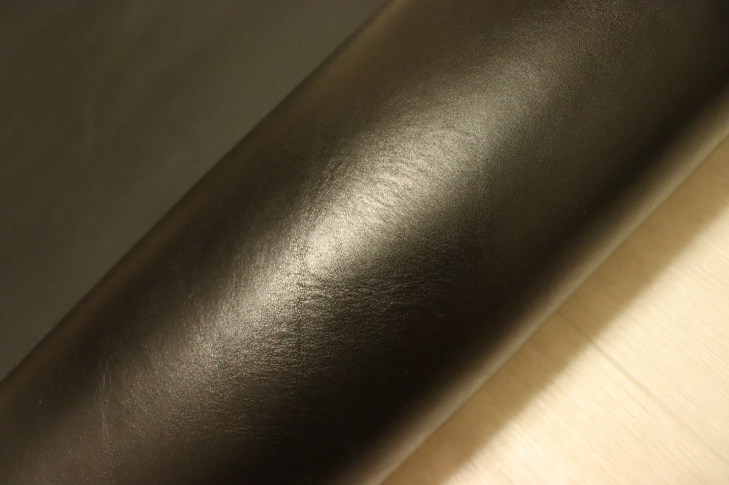 ds75円!新入荷!上質!極厚ヌメ ショルダー ブラック 138ds