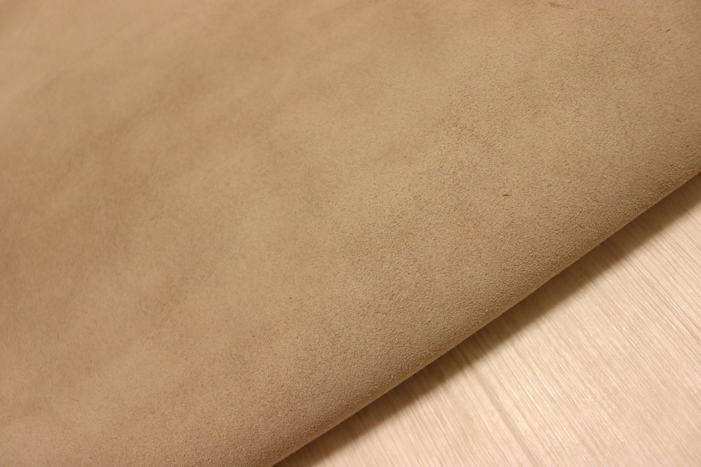 ds18円!在庫処分!サンドベージュ キップベロア 200ds