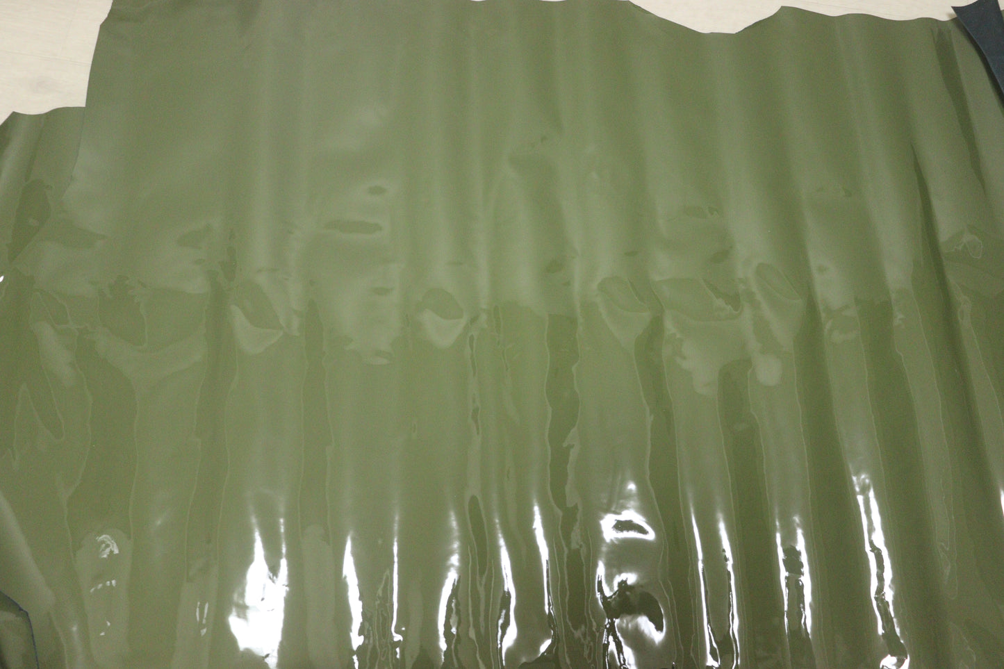 ds22円!やや訳あり イタリアンレザー 抹茶グリーン エナメル 130ds