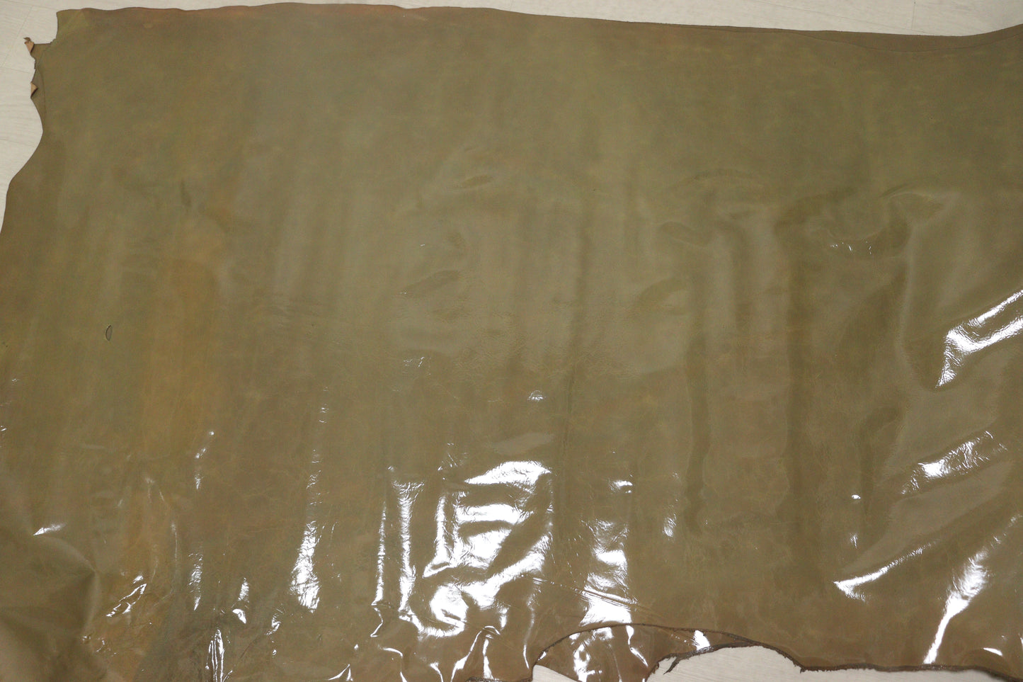 DS28円!新入荷!アンチック加工 エナメル カーキ系 180DS