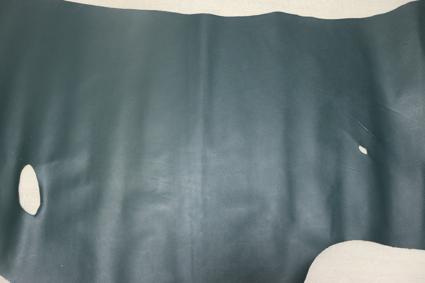 ds25円!新入荷!訳あり 顔料仕上げ シボ型押し ダークグリーン 220ds