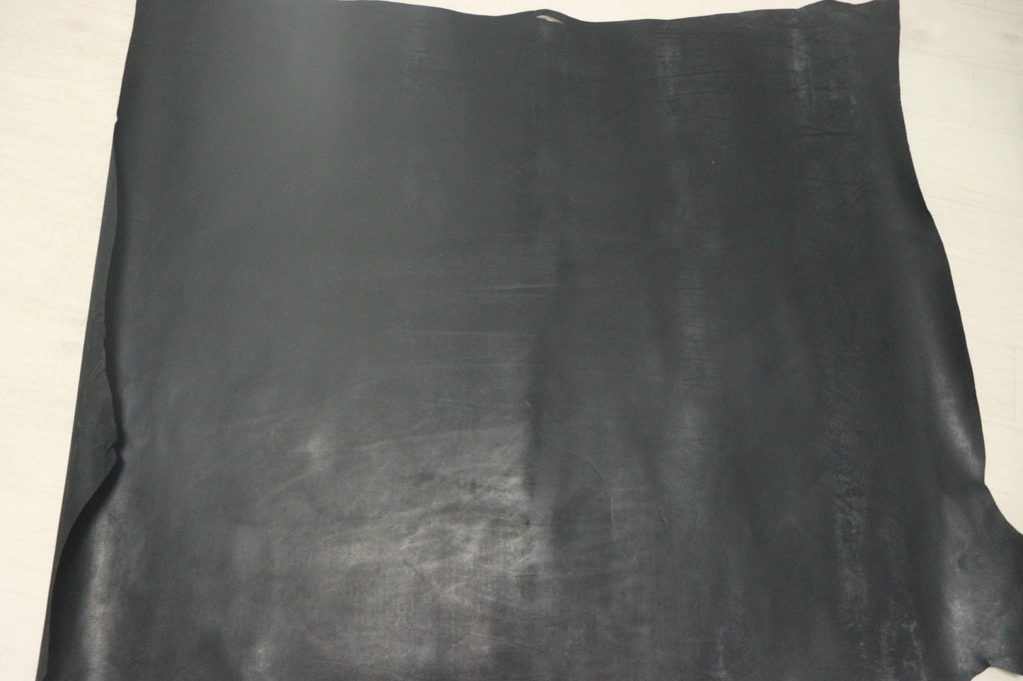 ds70円!イタリアンレザー ショルダー オイルヌメ ブラック 152ds