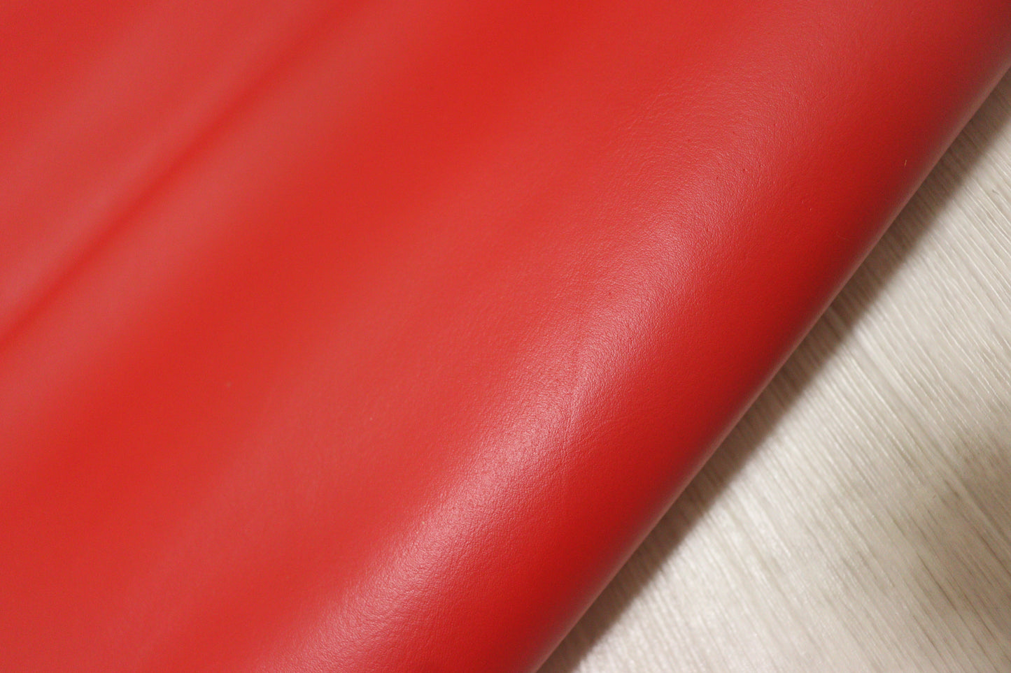 ds25円!新入荷!姫路レザー 顔料仕上げ レッド 200ds