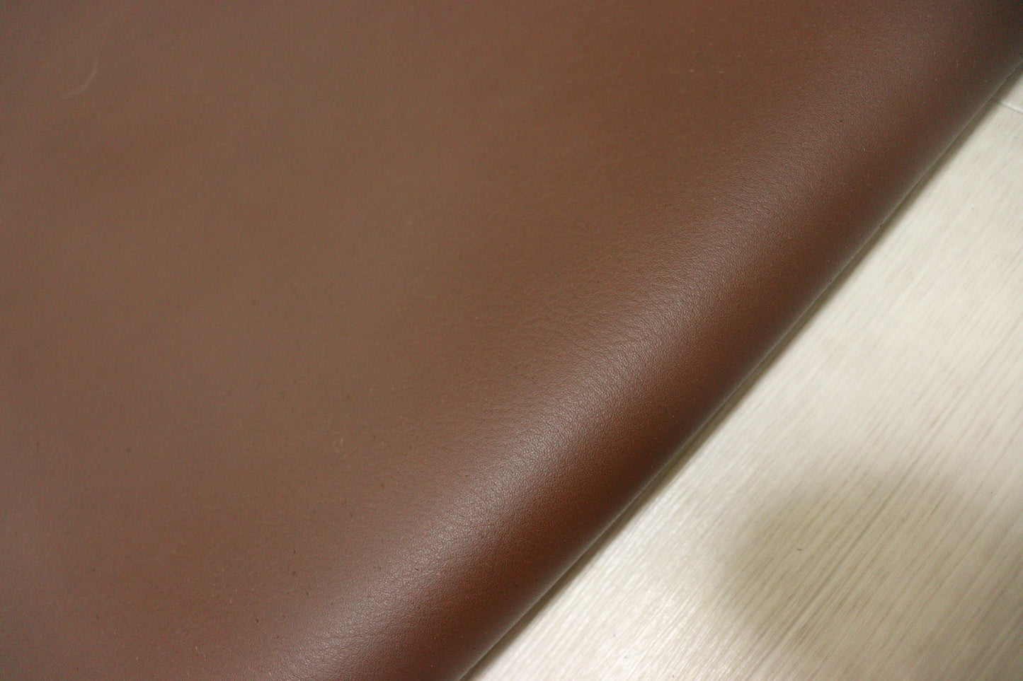 ds45円!イタリアンレザー セミアニリン ヌメ革 アンバーブラウン 150ds