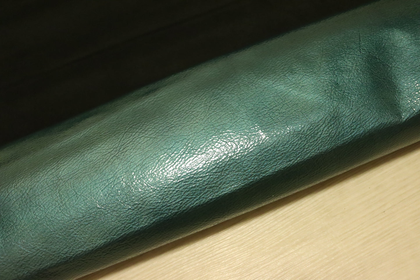 ds25円!新入荷!エナメル シワ加工 ブルー 230ds