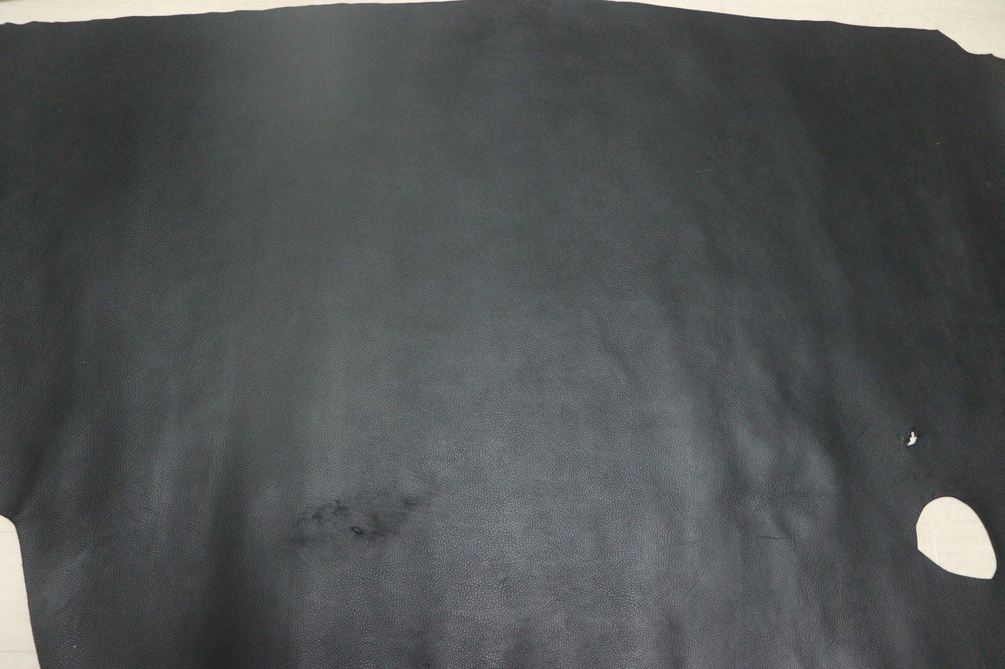 ds25円!新入荷!ブラック シボ型押し 顔料仕上げ 190ds