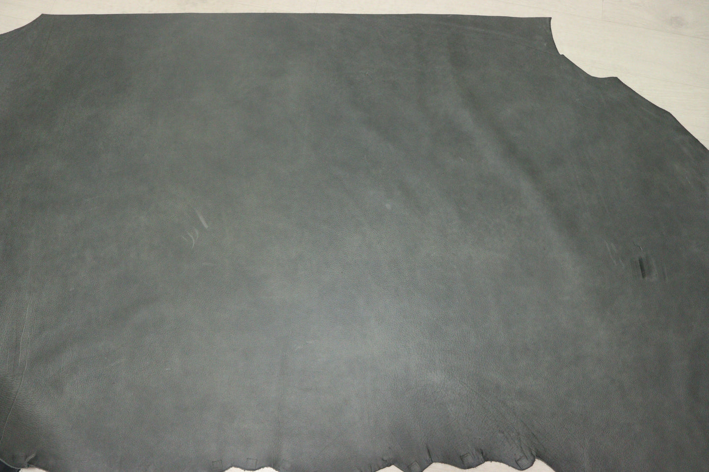 ds30円!新入荷!イタリアンレザー アンチック シュリンク加工 アッシュグレー 235ds