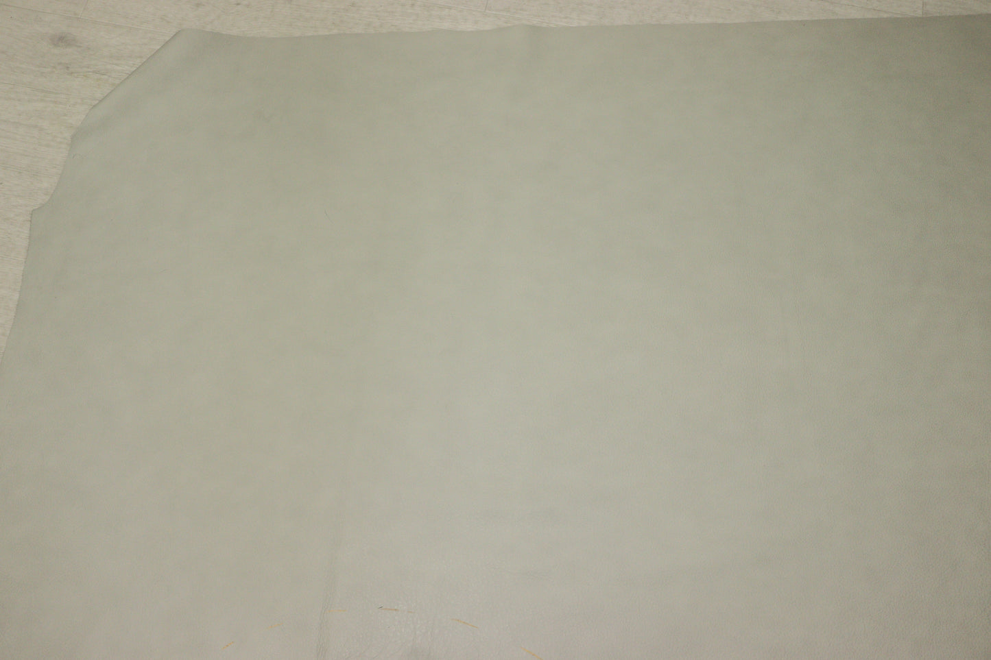 ds28円!新入荷!イタリアンレザー もちもち アイボリー シュリンク加工 250ds