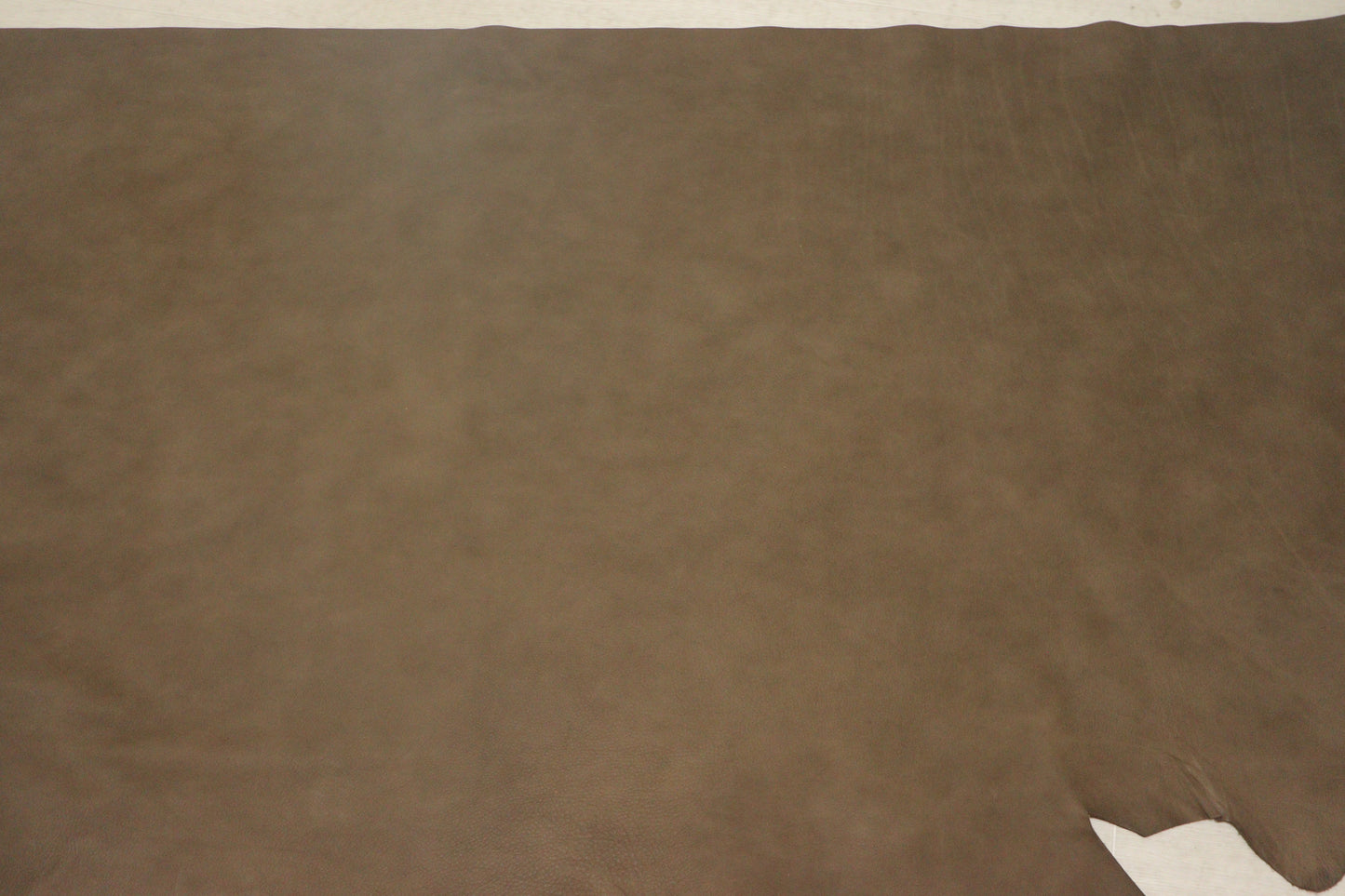 ds30円!新入荷!イタリアンレザー もちもち ブラウン アンチック加工 281ds