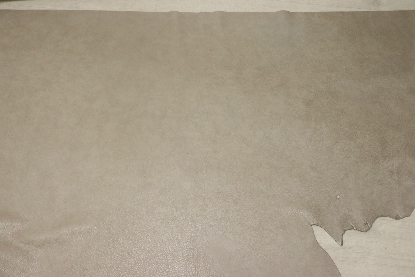 ds30円!新入荷!イタリアンレザー もちもち サンドベージュ シュリンク加工 アンチック 291ds