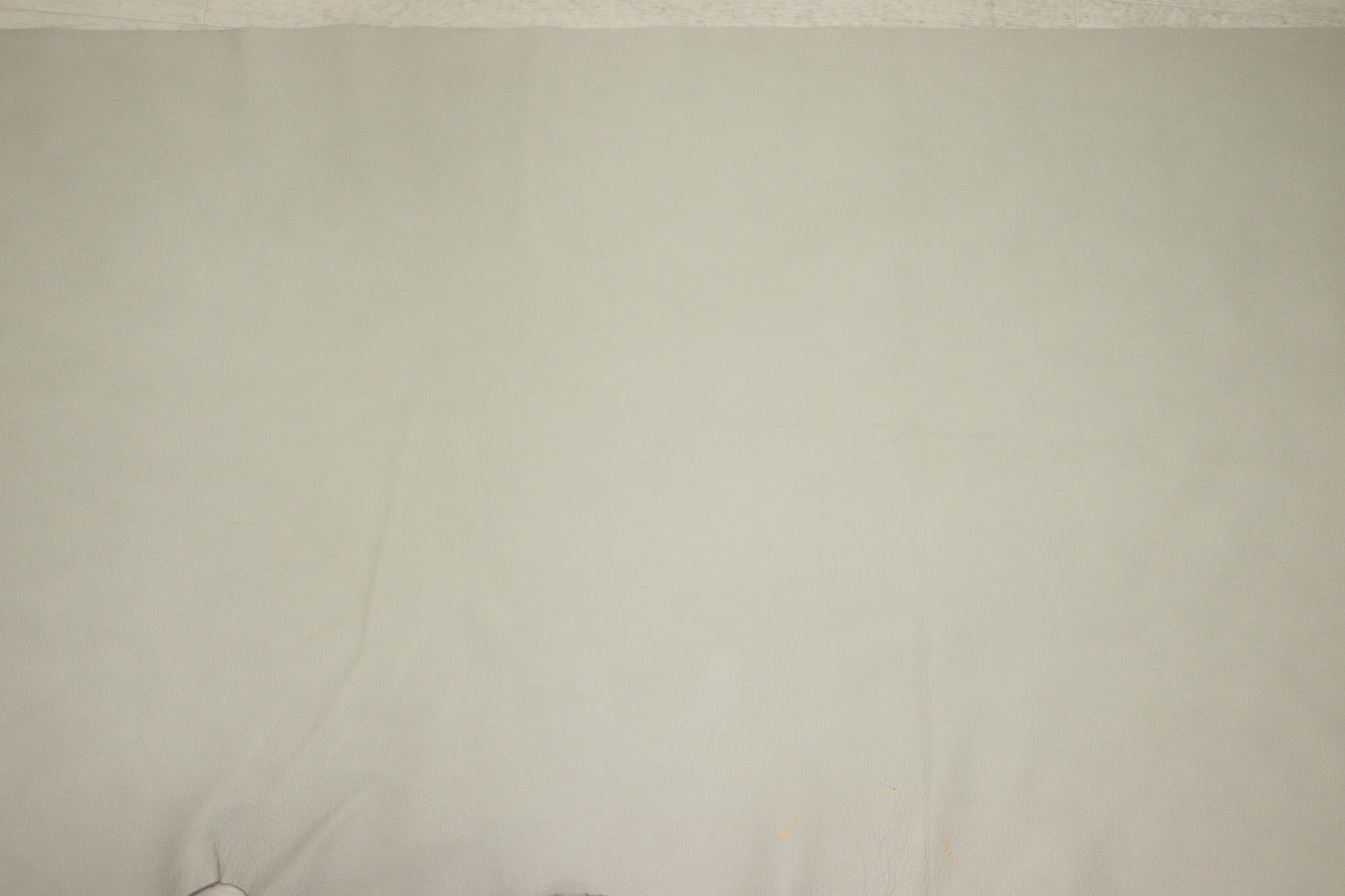 ds28円!新入荷!イタリアンレザー アイボリー シュリンク加工 305ds