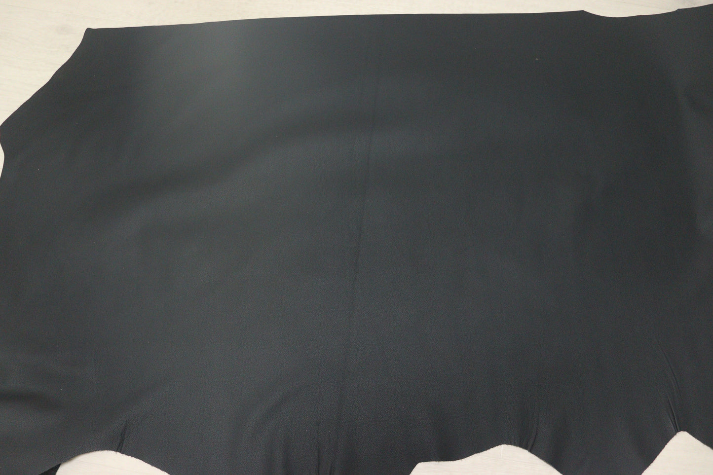 ds28円!新入荷!イタリアンレザー 弱シュリンク加工 ブラック 220ds