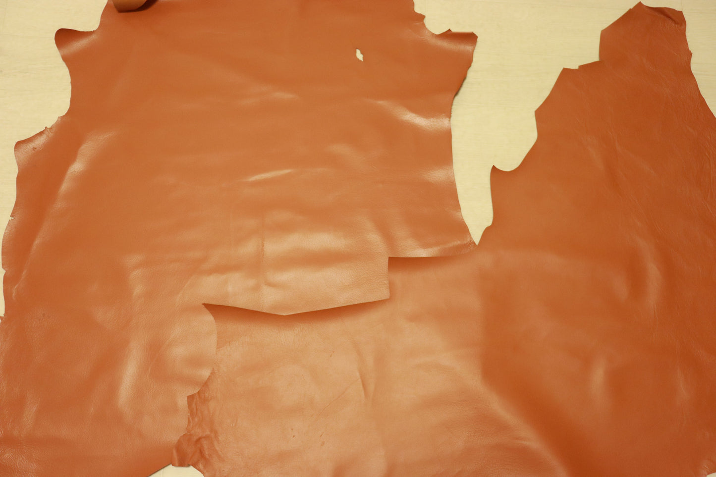 ds20円!SALE!キャメルブラウン 豚革 ハギレ 2枚セット 150ds