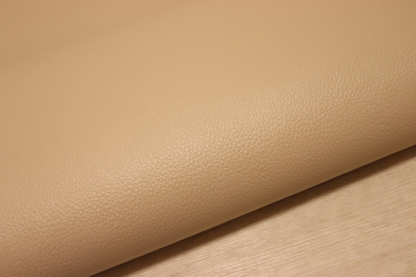 ds28円!新入荷!姫路レザー 顔料仕上げ ベージュ シボ型押し 240ds
