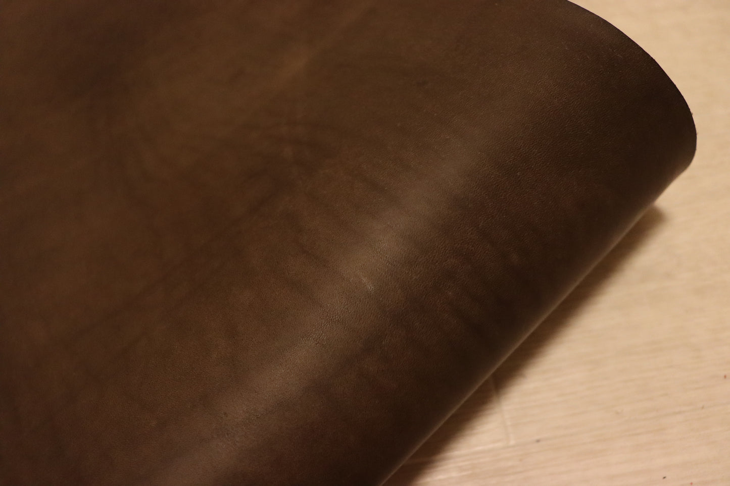 ds53円!新入荷 イタリアンレザー ピットなめし ベリー ヴィンテージ ヌメ革 108ds