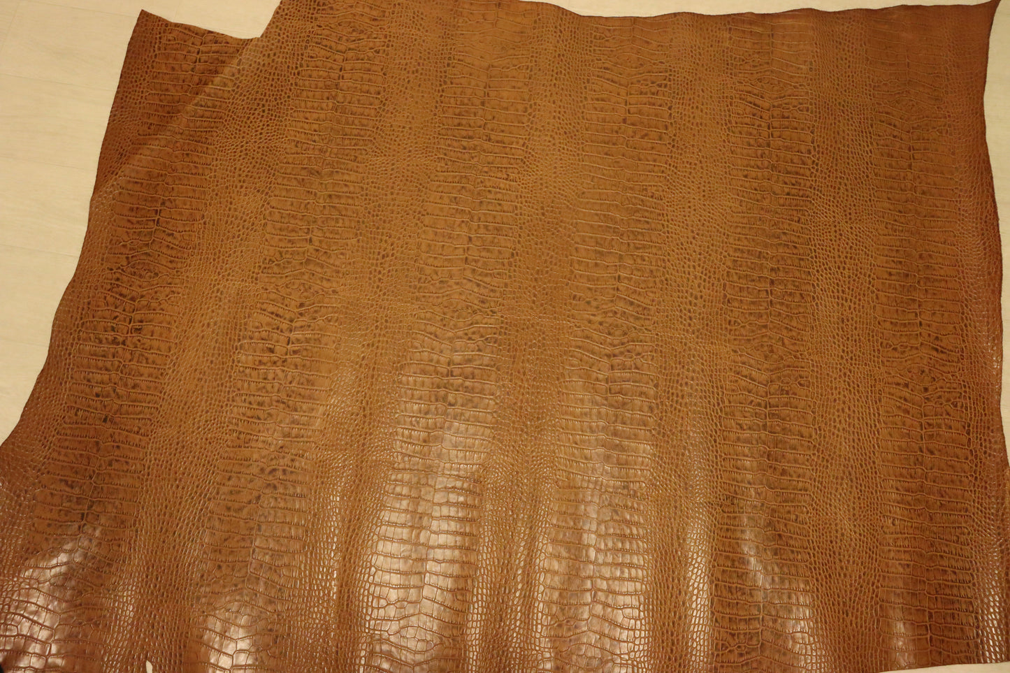 ds70円!新入荷!イタリアンレザー ショルダー ヌメ革 ナチュラルブラウン クロコ型押し 137ds