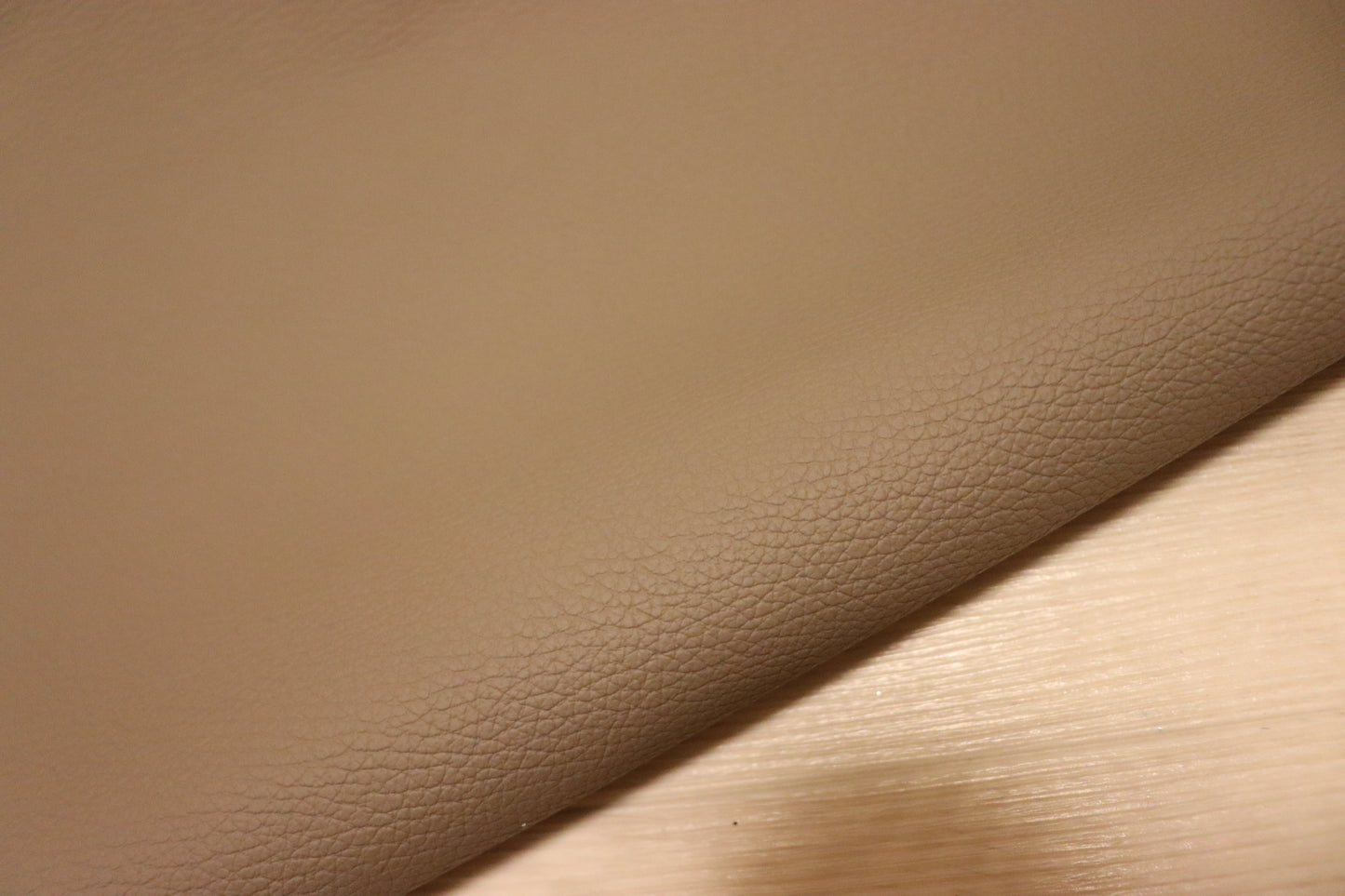 ds30円!新入荷!イタリアンレザー もちもち グレー シボ型押し 249ds