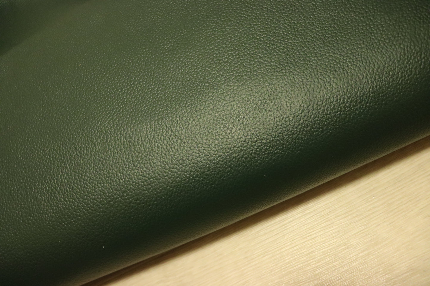 ds28円!新入荷!顔料仕上げ シボ型押し ダークグリーン 200ds