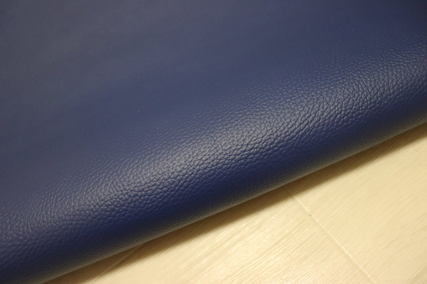 ds28円!姫路レザー 顔料仕上げ インクブルー シボ型押し 230ds