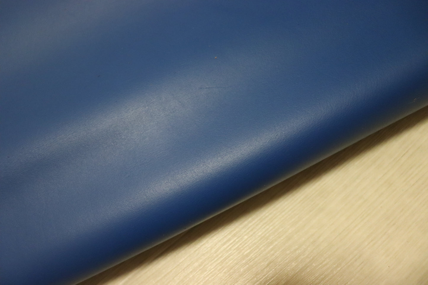 ds28円!姫路レザー 顔料仕上げ マリンブルー 263ds