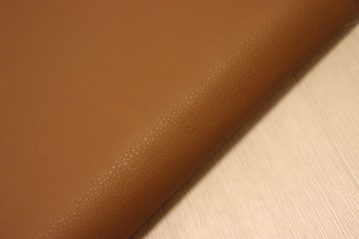 ds30円!新入荷!イタリアンレザー もちもち シュリンク加工 207ds