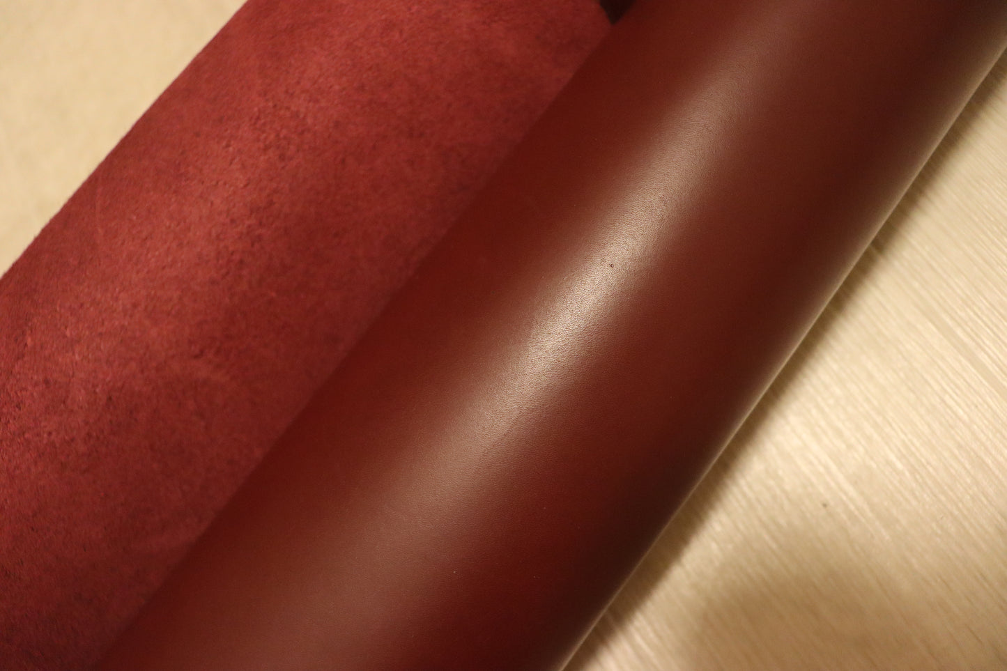 ds28円!新入荷!姫路レザー 顔料仕上げ ワインレッド 230ds