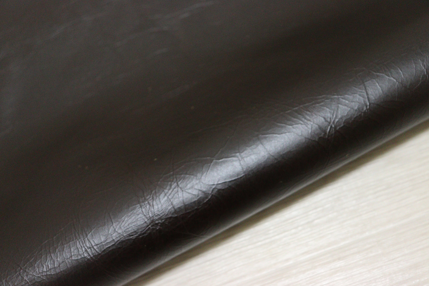 ds30円!イタリアンレザー クラッキング加工 ダークブラウン 297ds