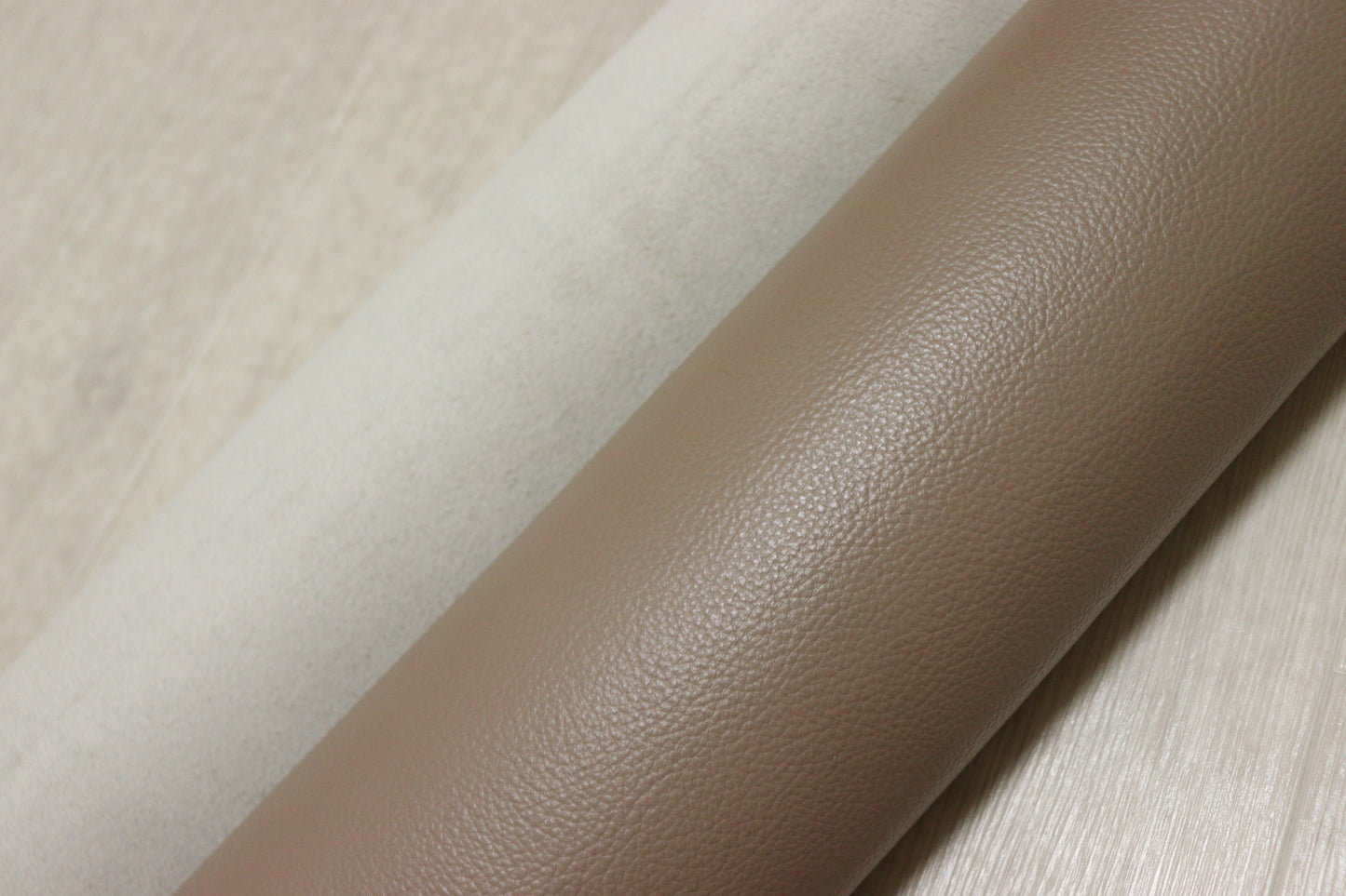 ds28円!新入荷!姫路レザー カフェオレ シュリンク加工 200ds