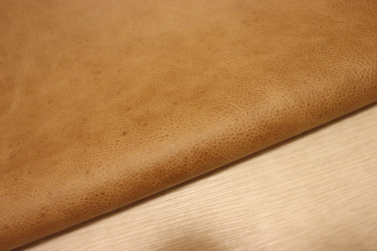 ds28円!新入荷!イタリアンレザー やや訳あり プルアップ加工 ナチュラルブラウン 242ds