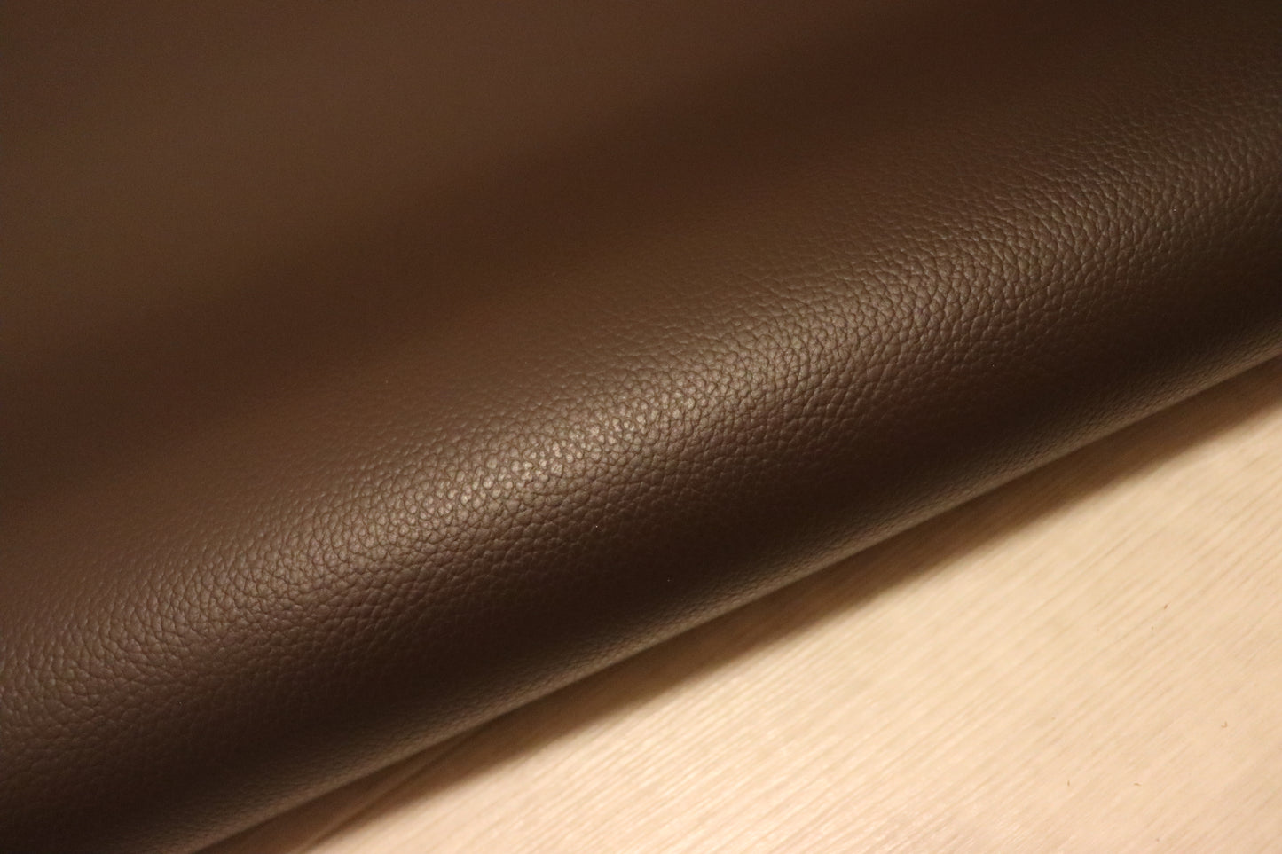 ds28円!新入荷!姫路レザー 顔料仕上げ ダークブラウン シボ型押し 245ds