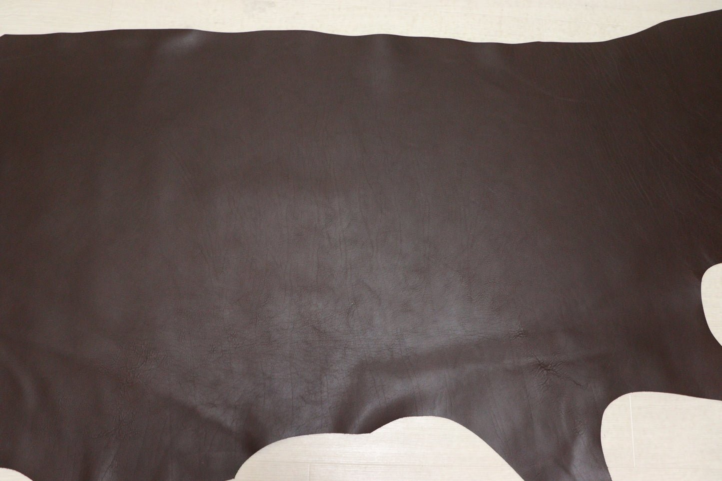 ds50円!イタリアンレザー オイルヌメ ビターブラウン スムース加工 200ds