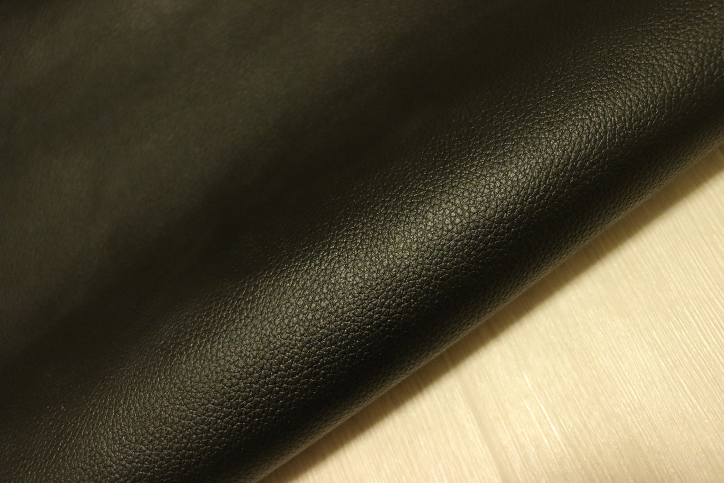 ds25円!新入荷!訳あり 姫路レザー 顔料仕上げ シボ型押し 230ds