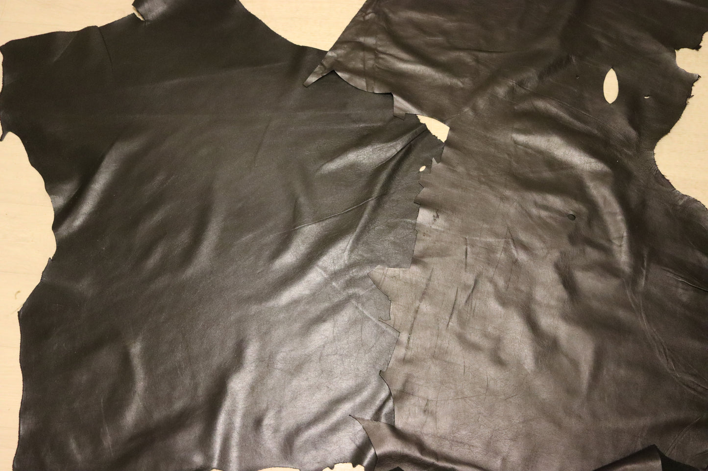 ds25円!新入荷!訳あり ダークシルバー スムース加工 ハギレ 150ds