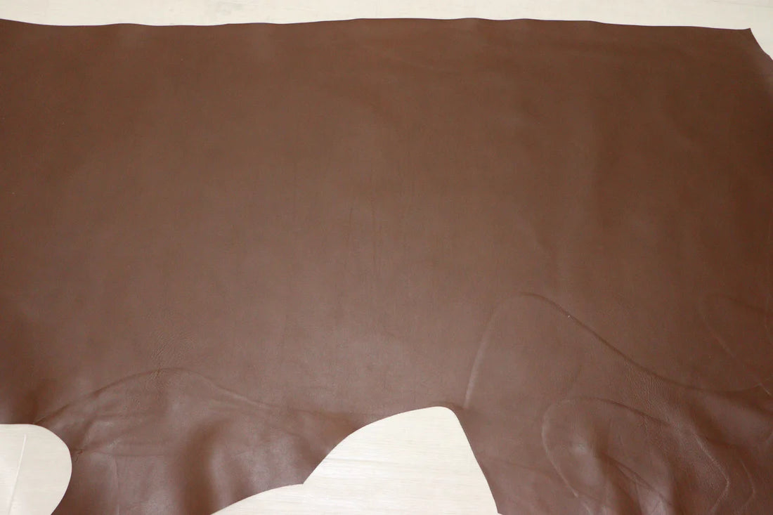 ds50円!イタリアンレザー オイルヌメ ヴァンダイクブラウン スムース加工 200ds