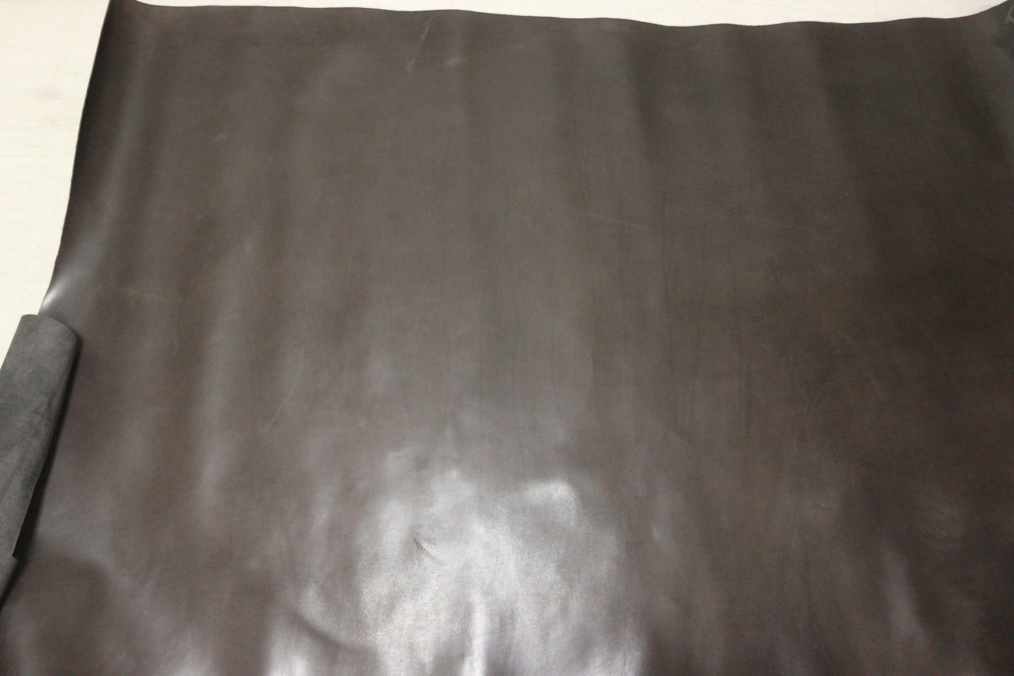 ds45円!新入荷!ビターブラウン スムース加工ヌメ革 ハギレ 160ds