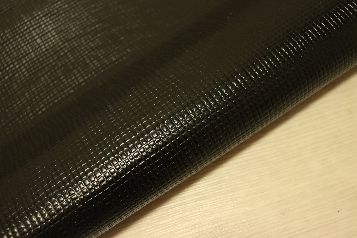 ds28円!新入荷!姫路レザー ブロック型押し ブラック 199ds