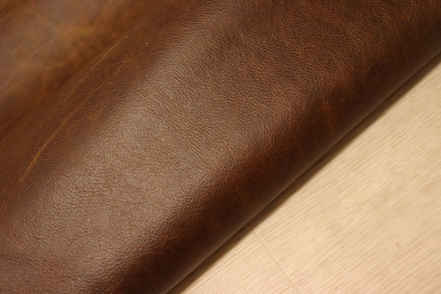 ds30円!新入荷!イタリアンレザー オイルプルアップ ブラウン 129ds