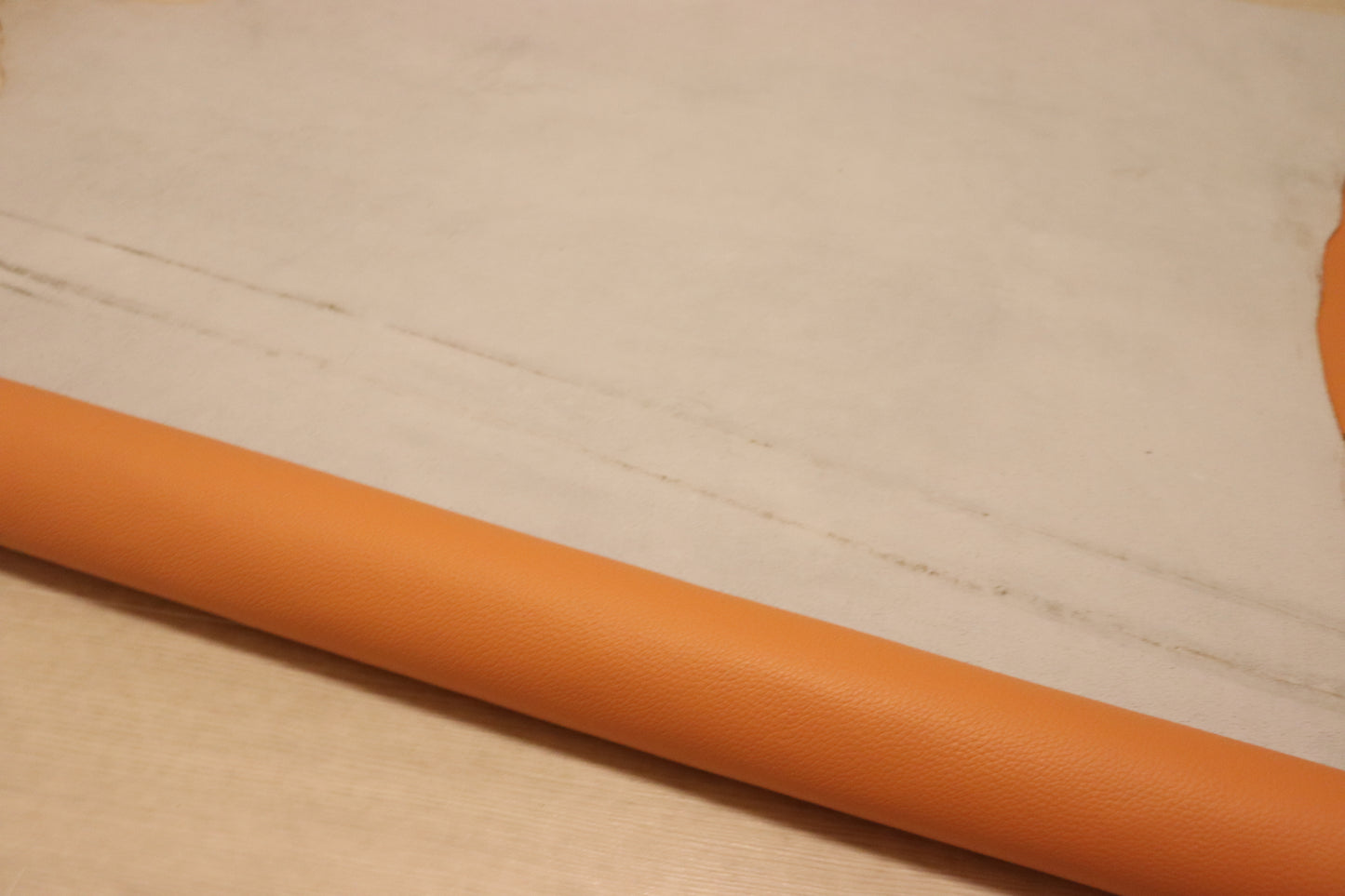 ds25円!新入荷!姫路レザー 顔料仕上げ シボ型押し オレンジ 230ds