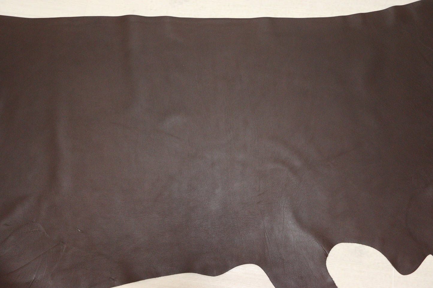 ds45円!イタリアンレザー スムース加工 ヌメ革 ダークブラウン 220ds