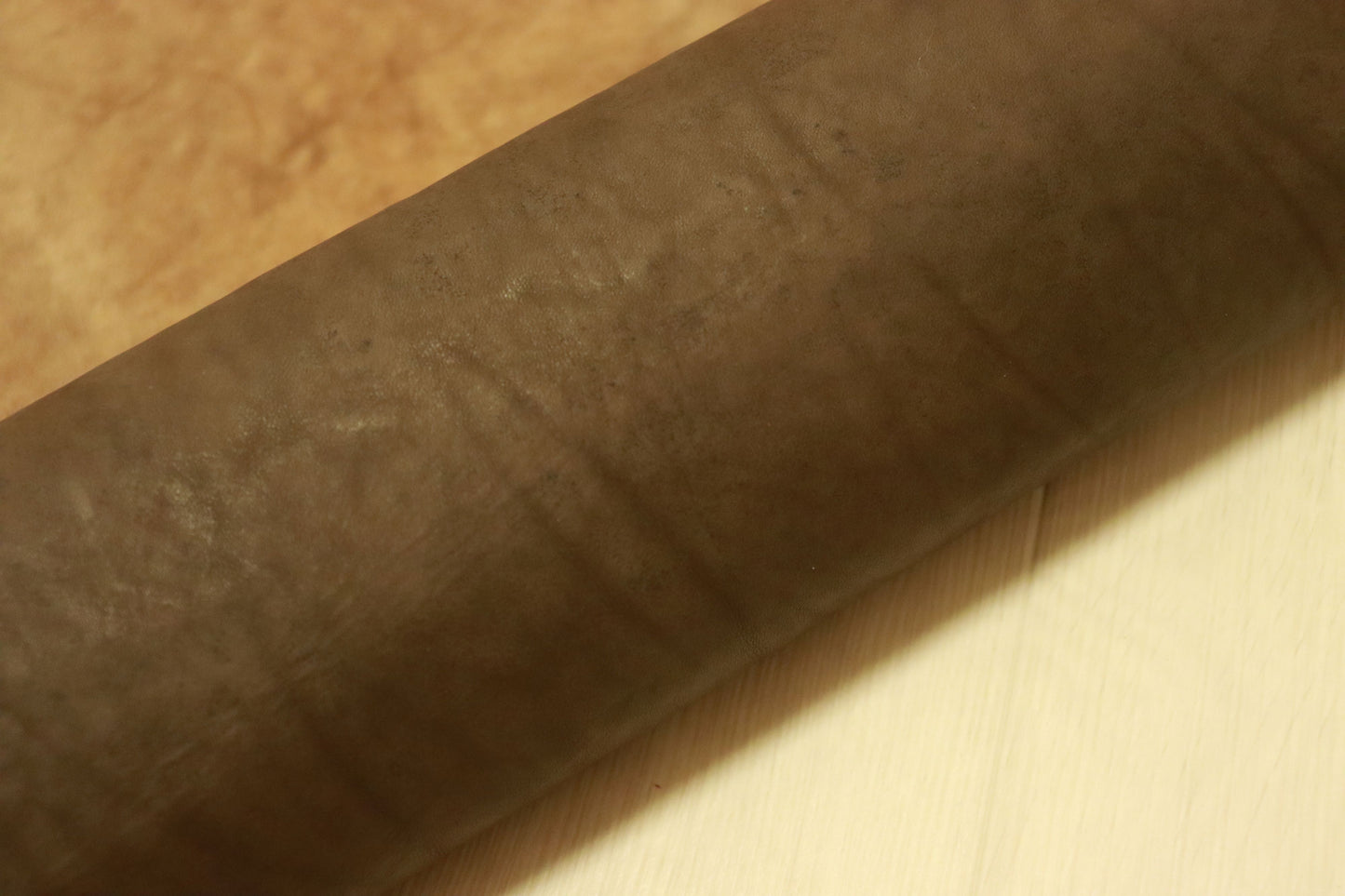 ds70円!新入荷!上質!吟すり加工 セピアブラウン ショルダー ヌメ革 111ds