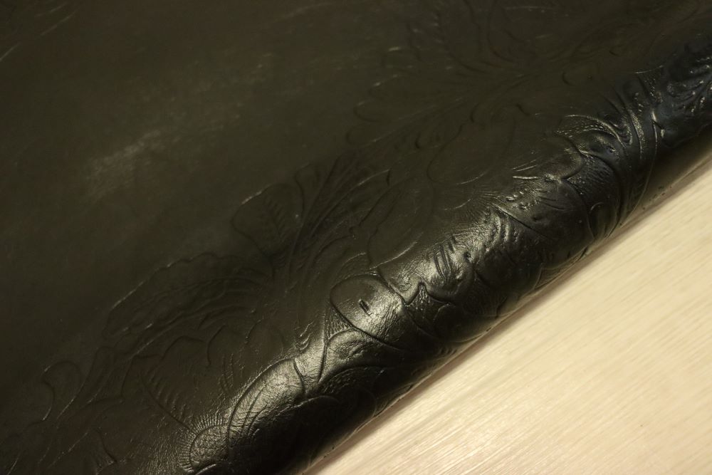 ds30円!新入荷!イタリアンレザー フローラ エンボス加工 ブラック 274ds