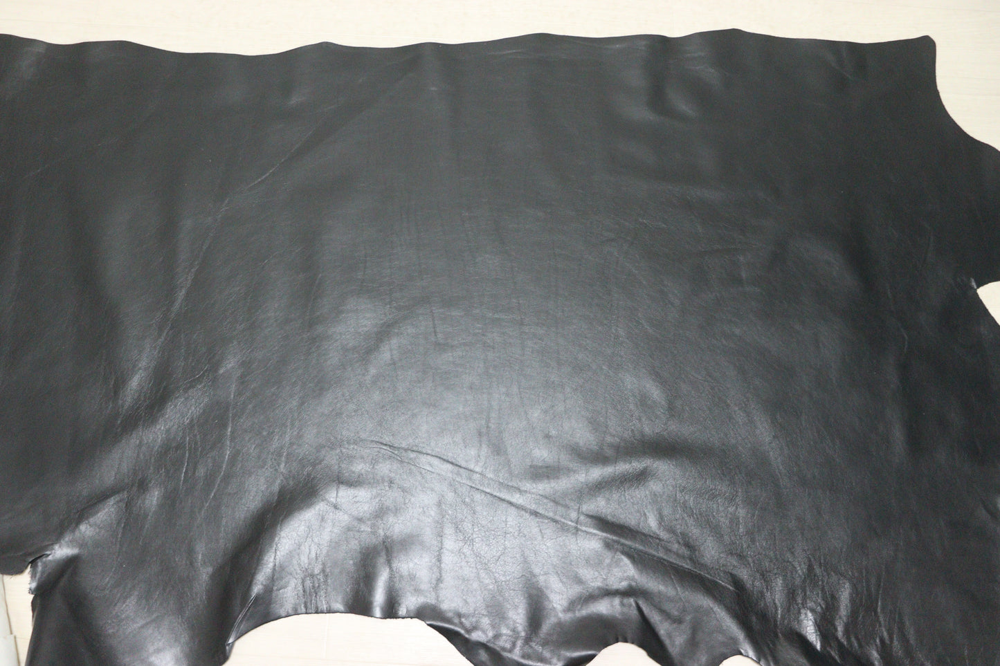 ds45円!イタリアンレザー オイルナッパ ブラック ヌメ革 180ds