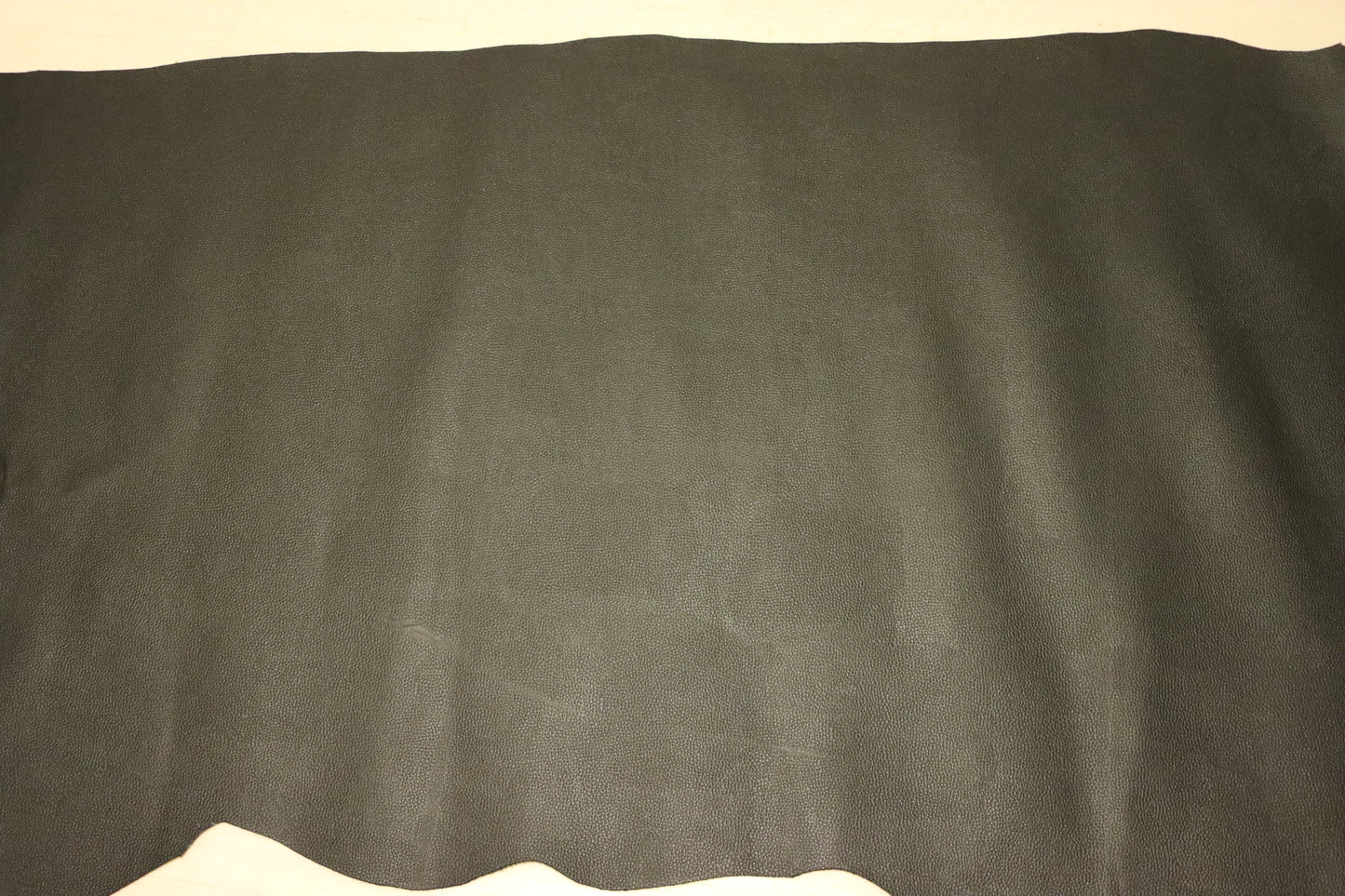 ds25円!新入荷!姫路レザー 顔料仕上げ ブラック シボ型押し 225ds