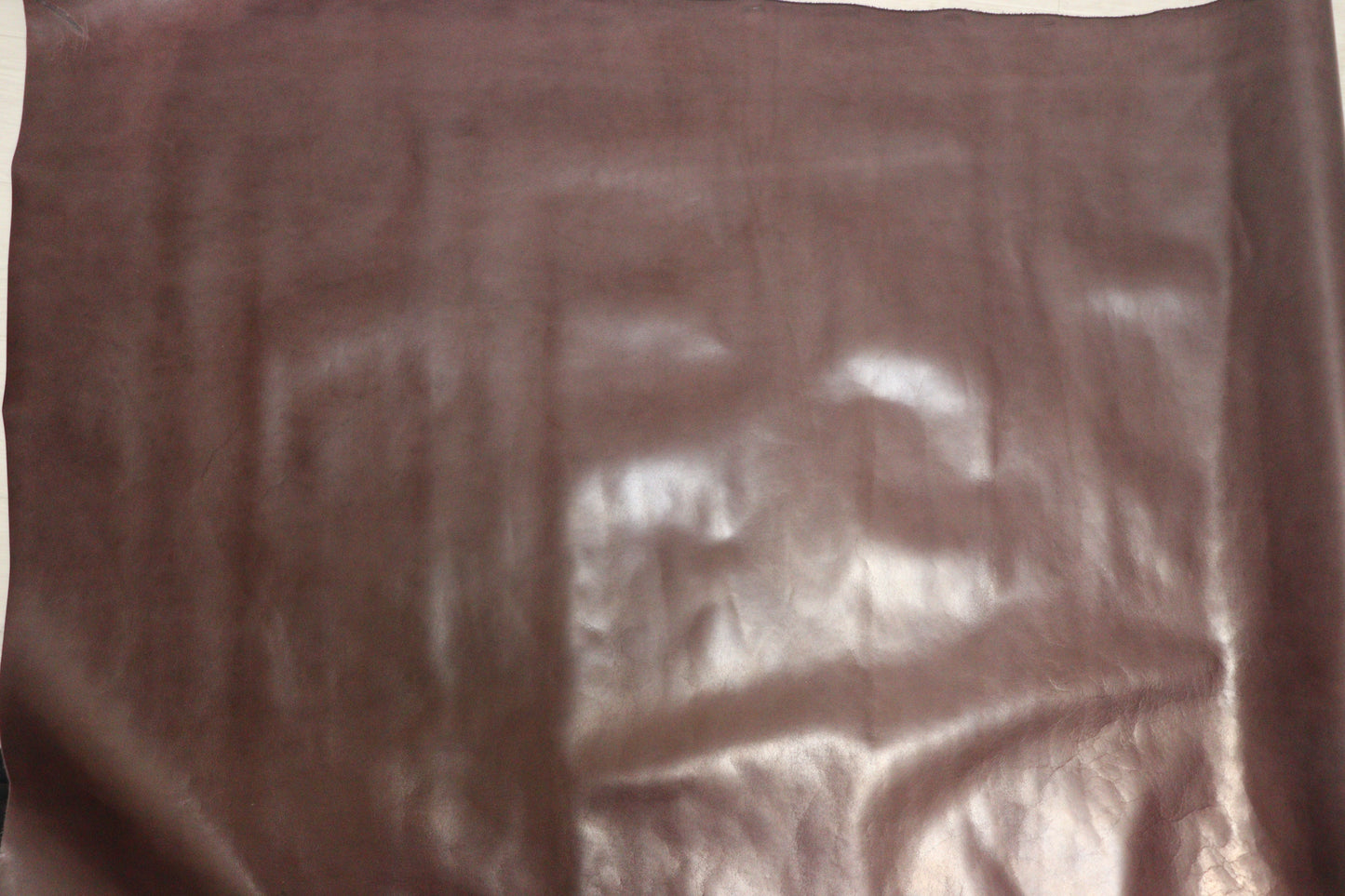 ds28円!新入荷!染料仕上げ ボルドーブラウン スムース加工 100ds