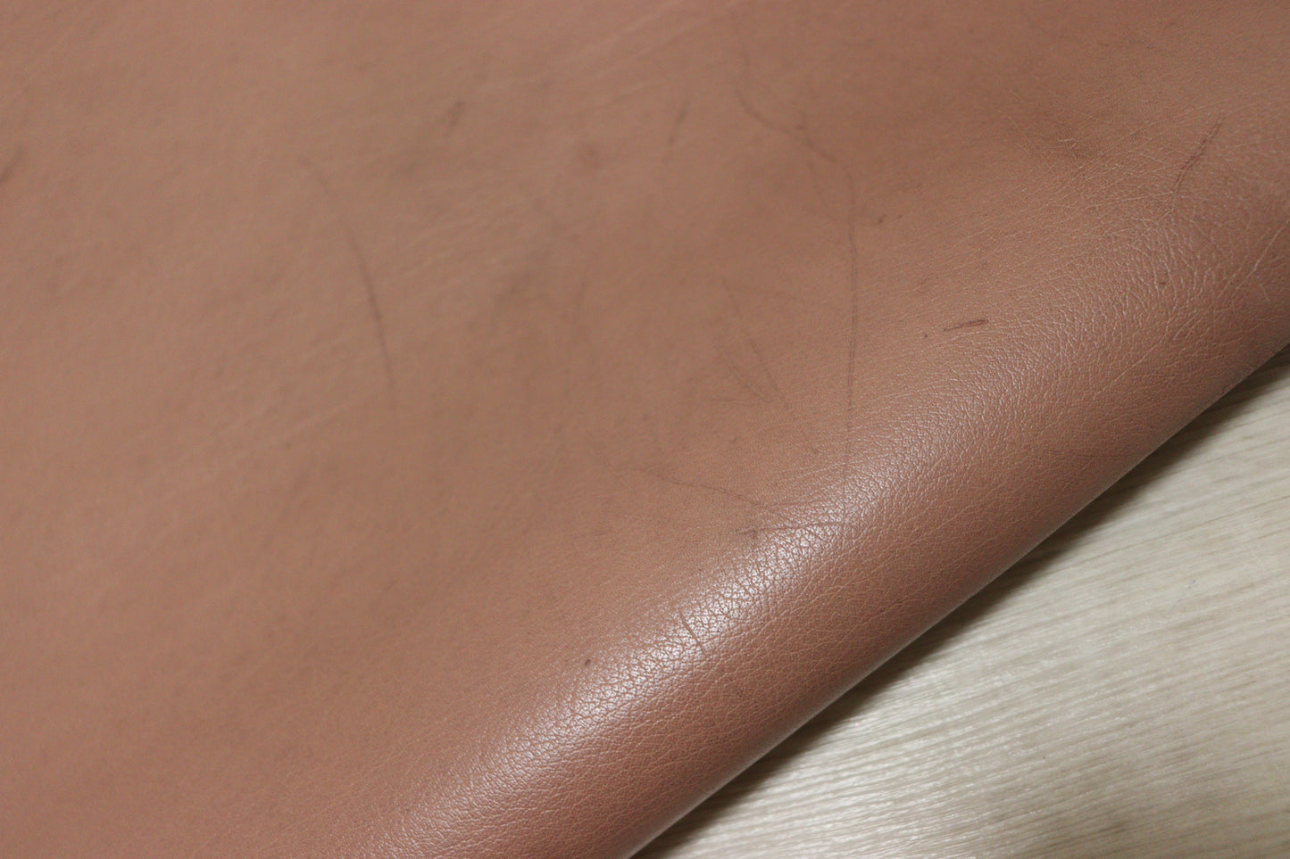 ds25円!訳あり 新入荷!くすみピンク スムース加工 コンビヌメ 140ds