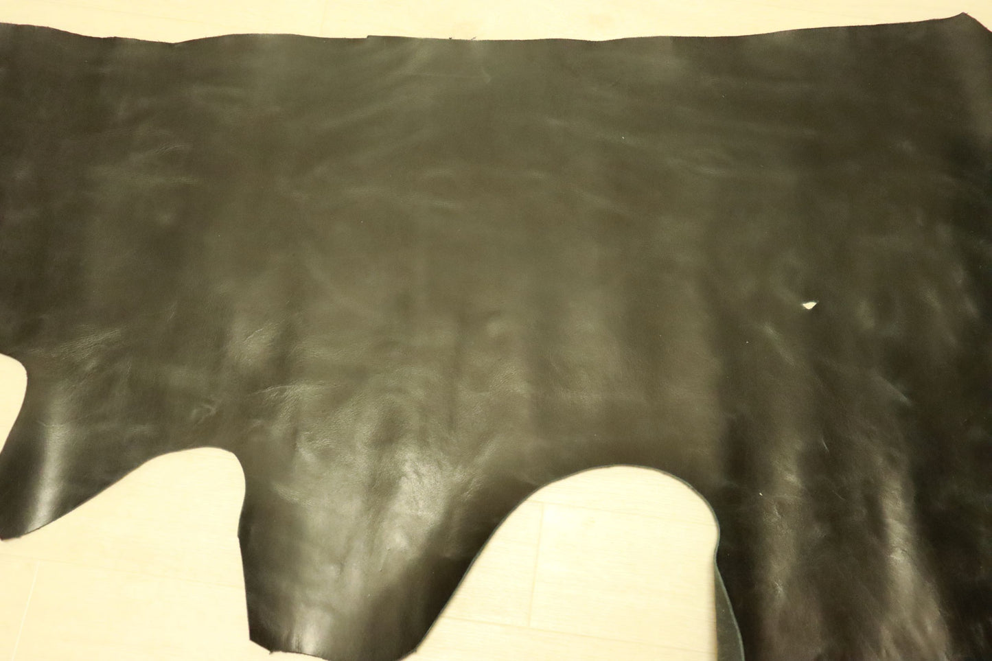 ds47円!パキスタンレザー ブラック プルアップ加工 102ds