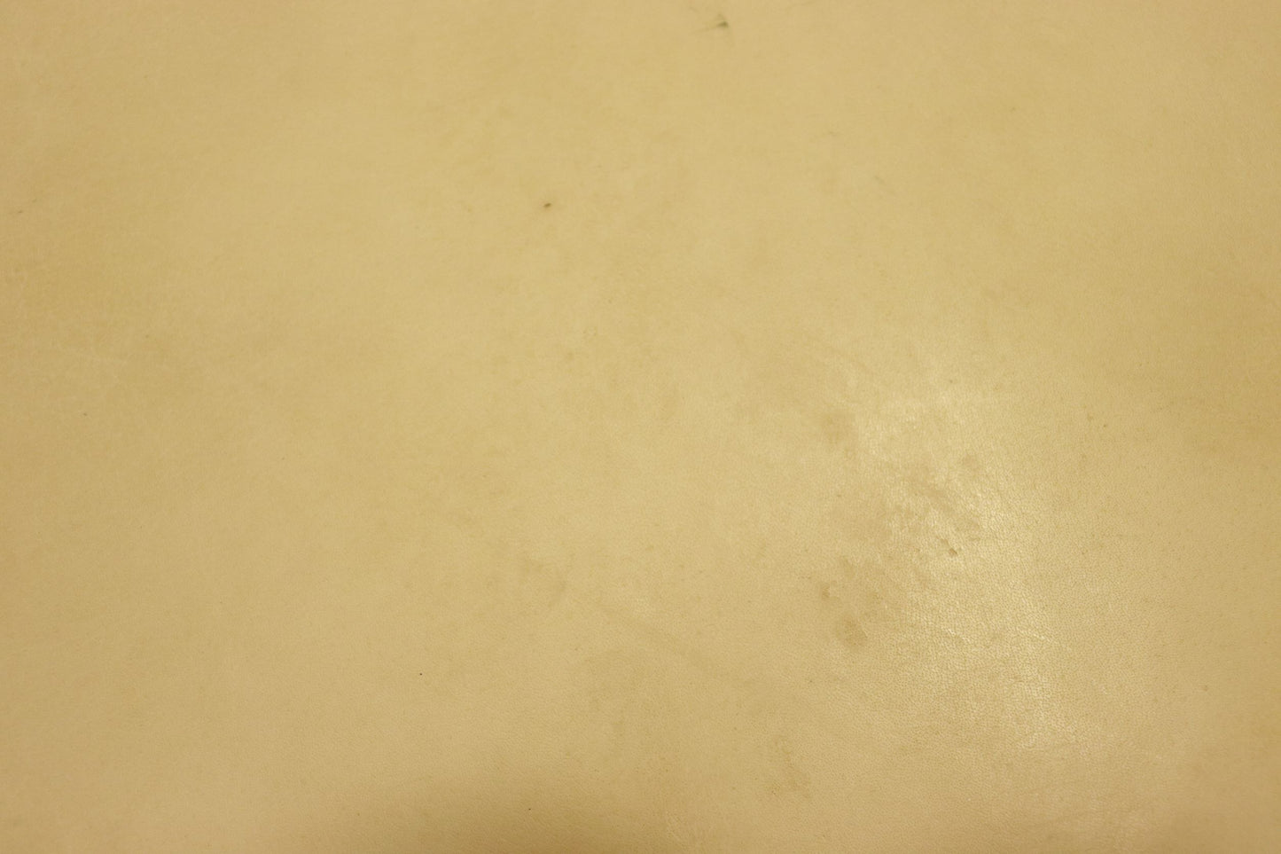 ds35円!新入荷!インドカーフ ヌメ革 84ds