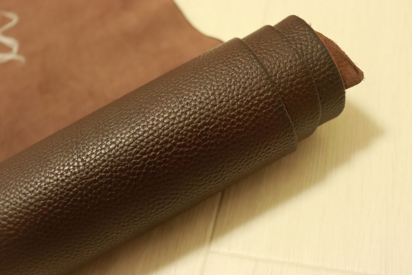 ds75円!上質!トスカーナ シュリンクシボ オイルヌメ ショルダー ビターブラウン 111ds