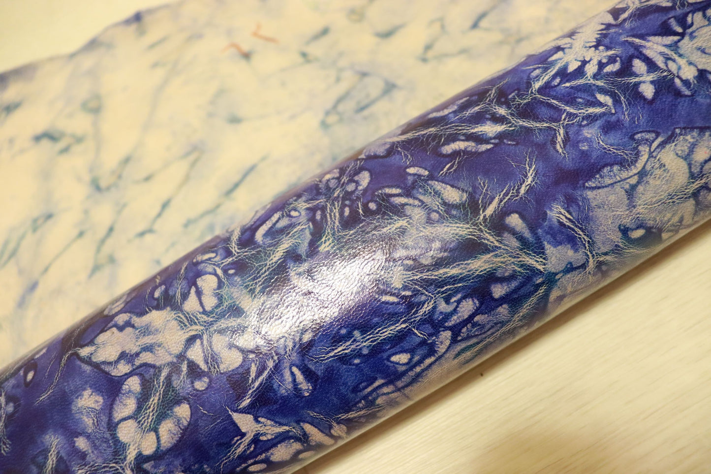 ds45円!新入荷!エジプトレザー 手書き ヌメ革 ブルー 63ds