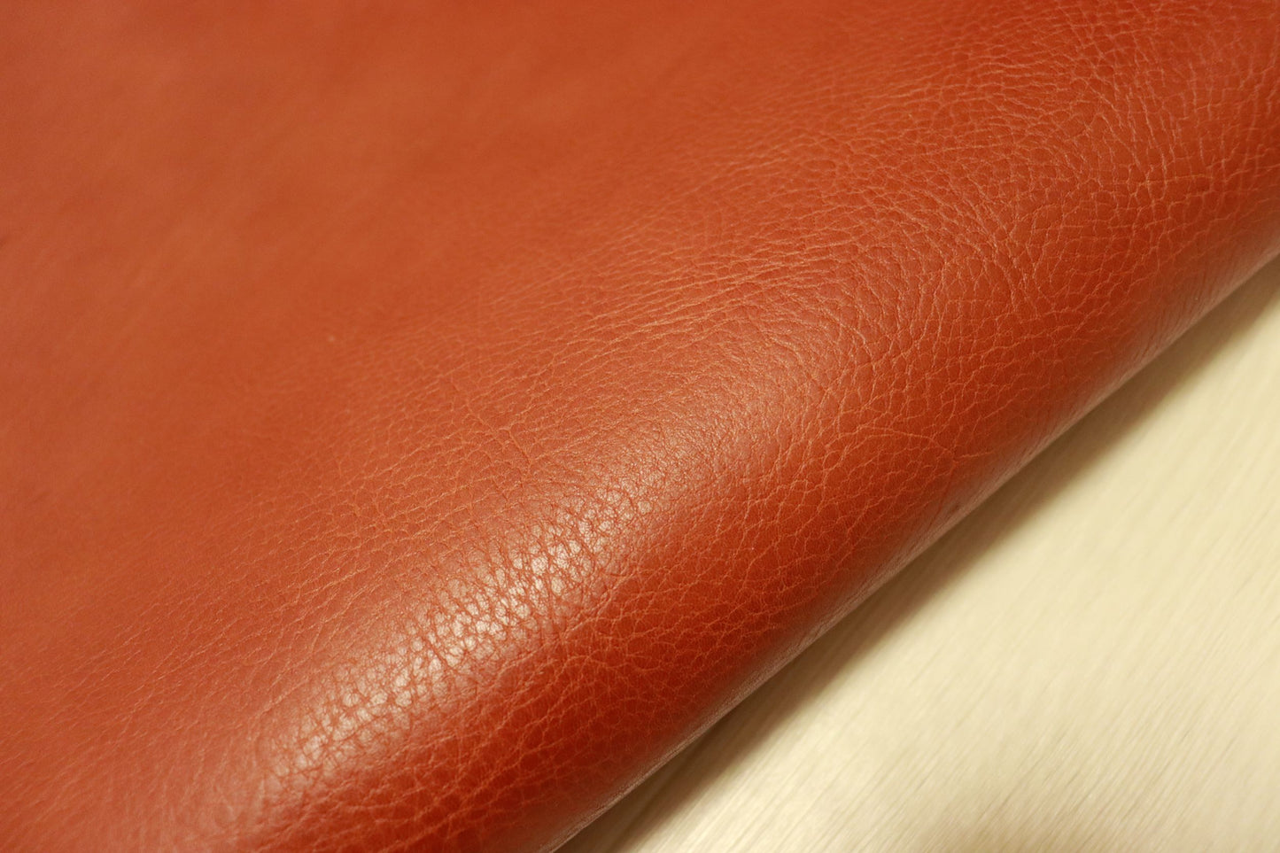 ds70円!新入荷!上質!レッドブラウン シュリンク加工 オイルヌメ 142ds